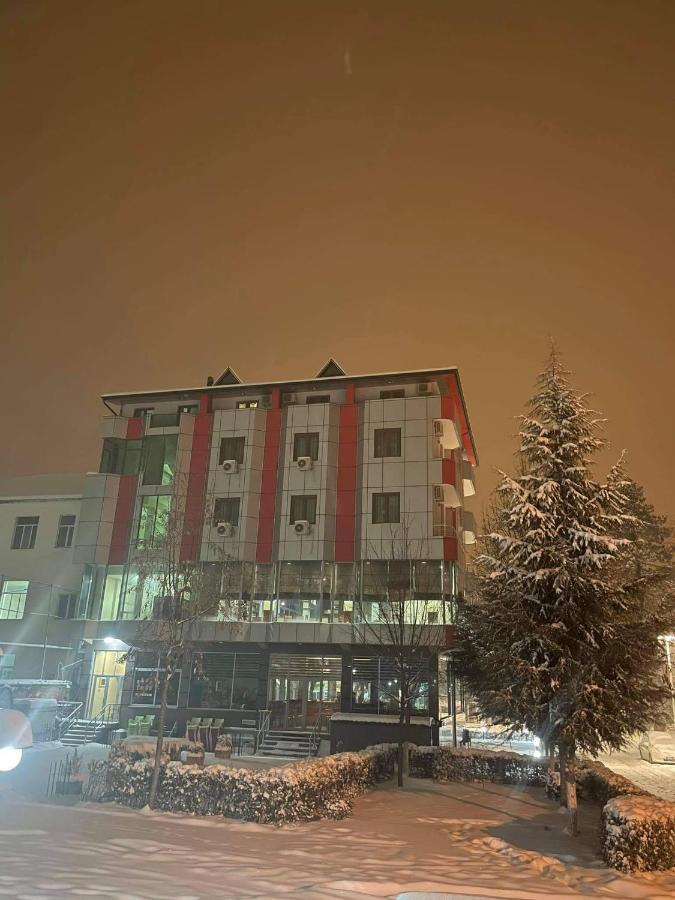 Hotel Piazza Peshkopi Екстериор снимка