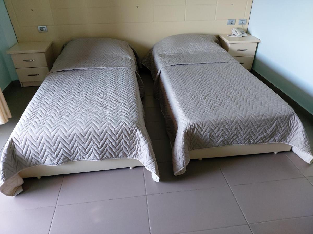 Hotel Piazza Peshkopi Екстериор снимка