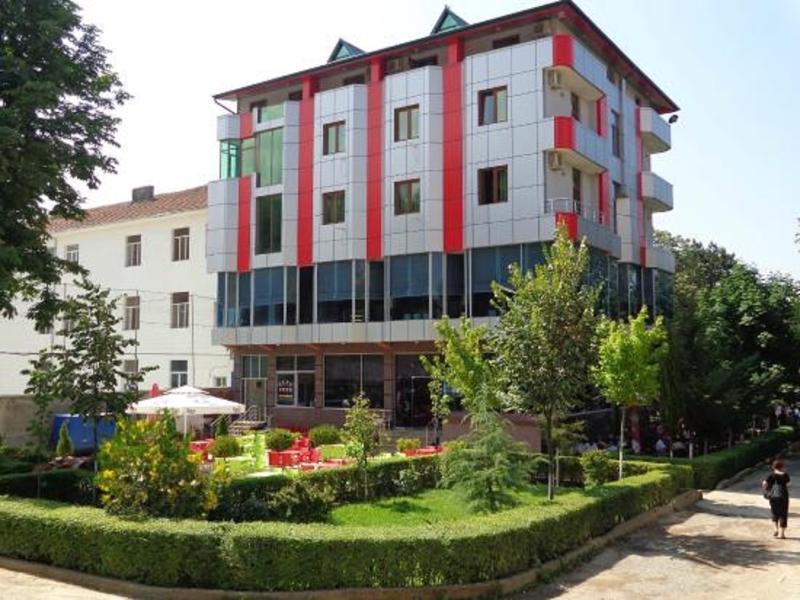 Hotel Piazza Peshkopi Екстериор снимка