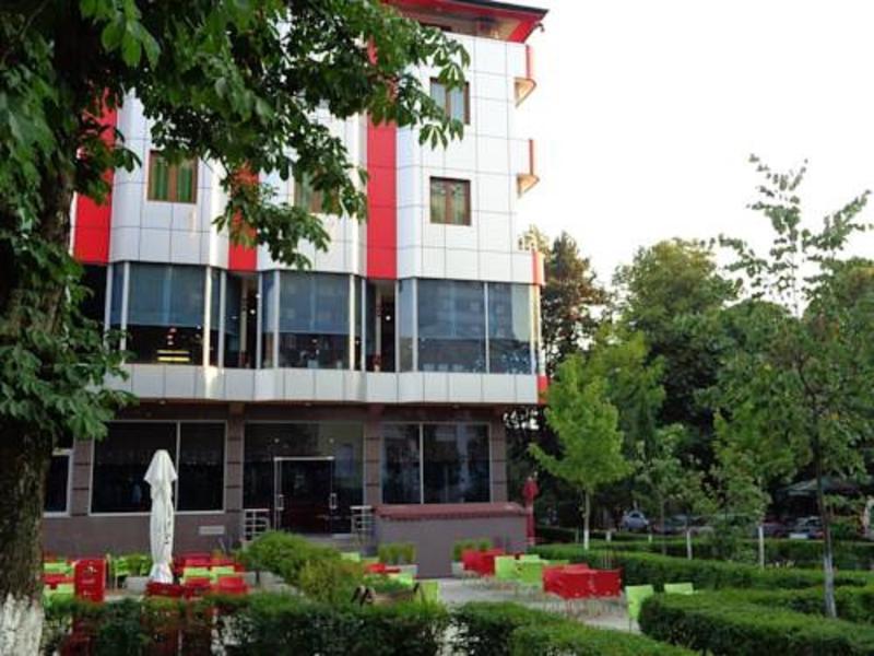 Hotel Piazza Peshkopi Екстериор снимка
