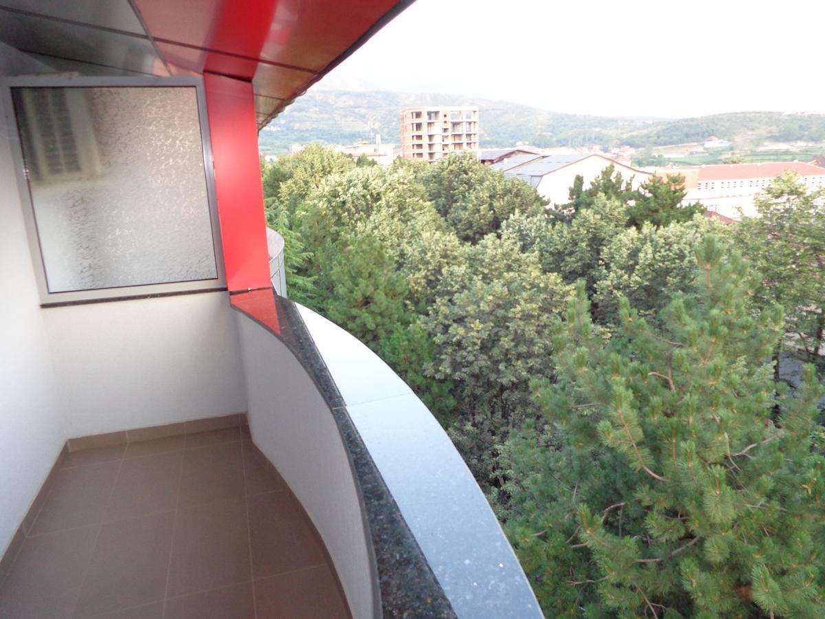 Hotel Piazza Peshkopi Стая снимка