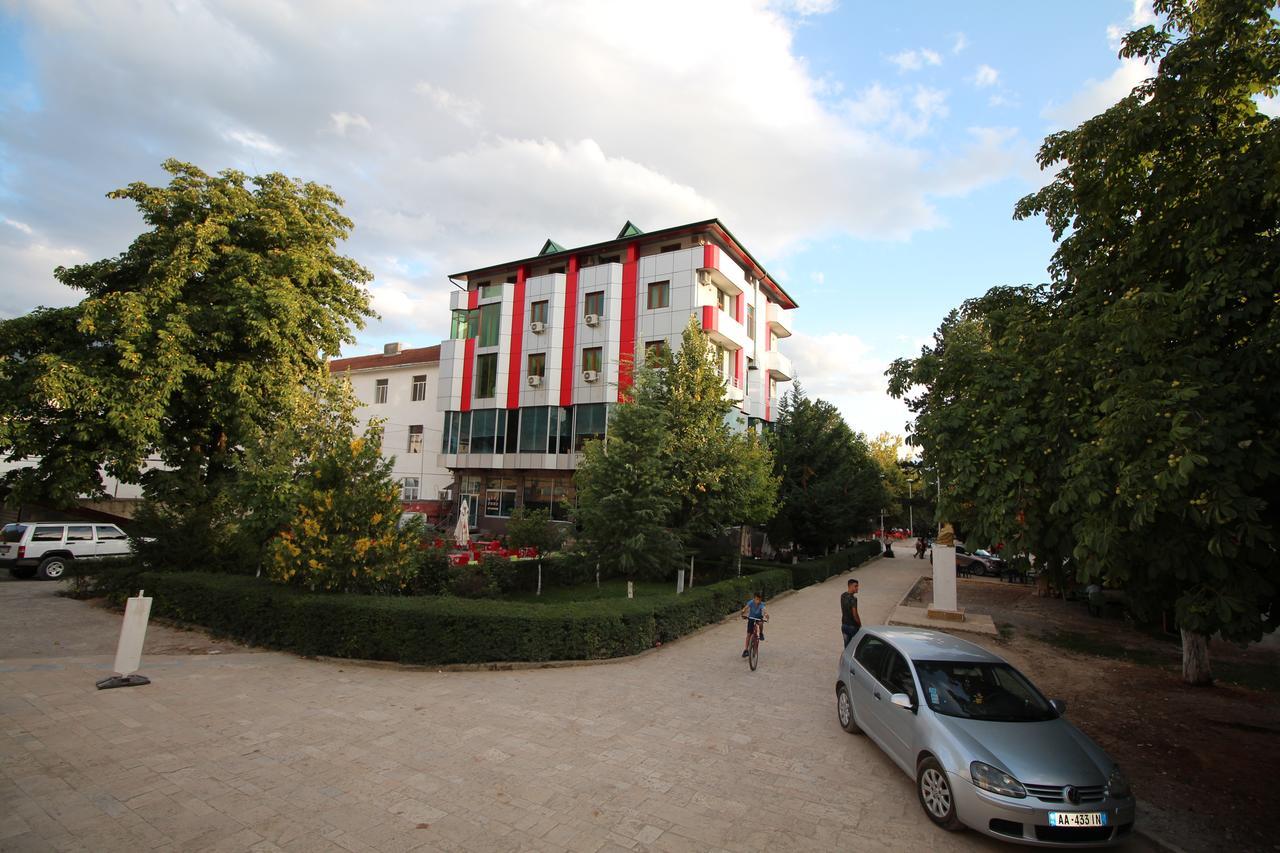 Hotel Piazza Peshkopi Екстериор снимка