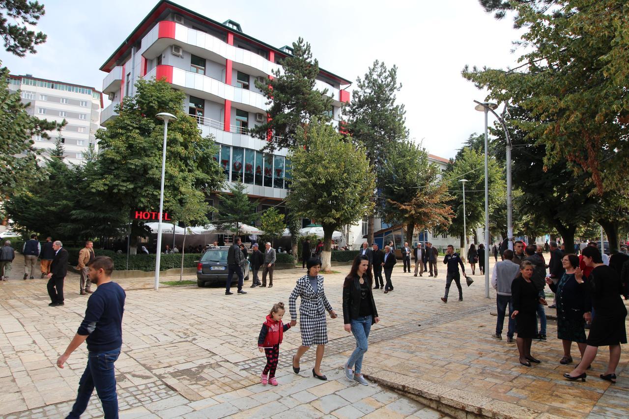 Hotel Piazza Peshkopi Екстериор снимка