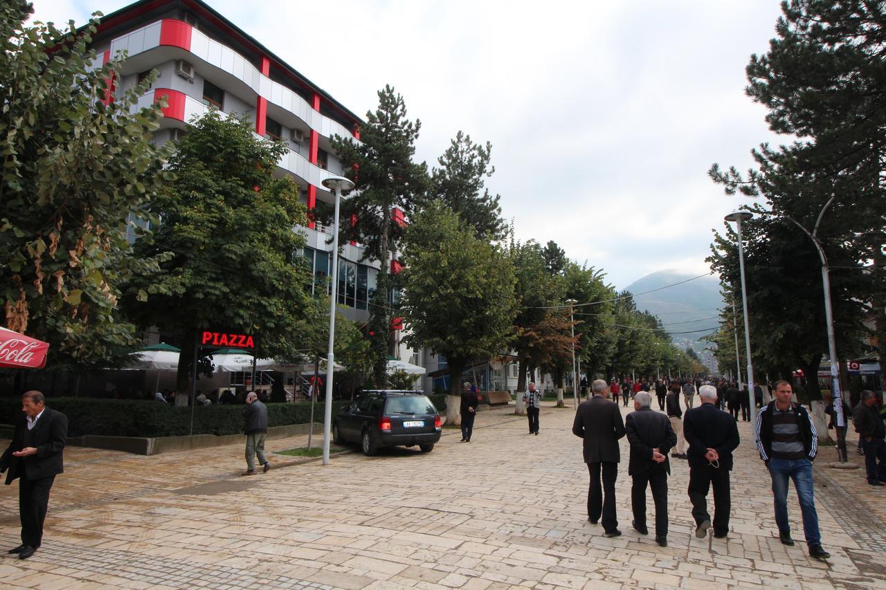 Hotel Piazza Peshkopi Екстериор снимка