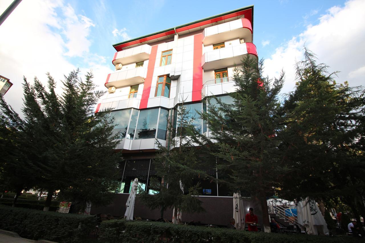 Hotel Piazza Peshkopi Екстериор снимка