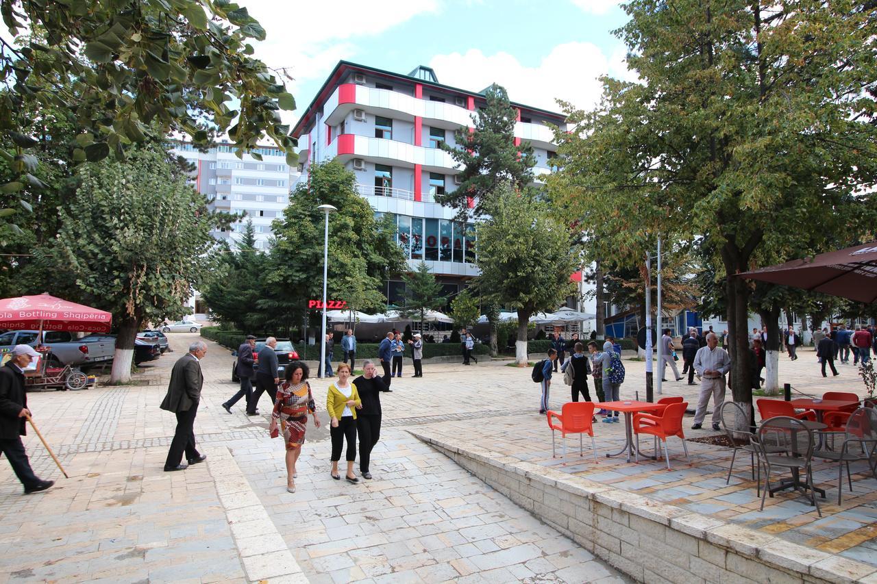 Hotel Piazza Peshkopi Екстериор снимка