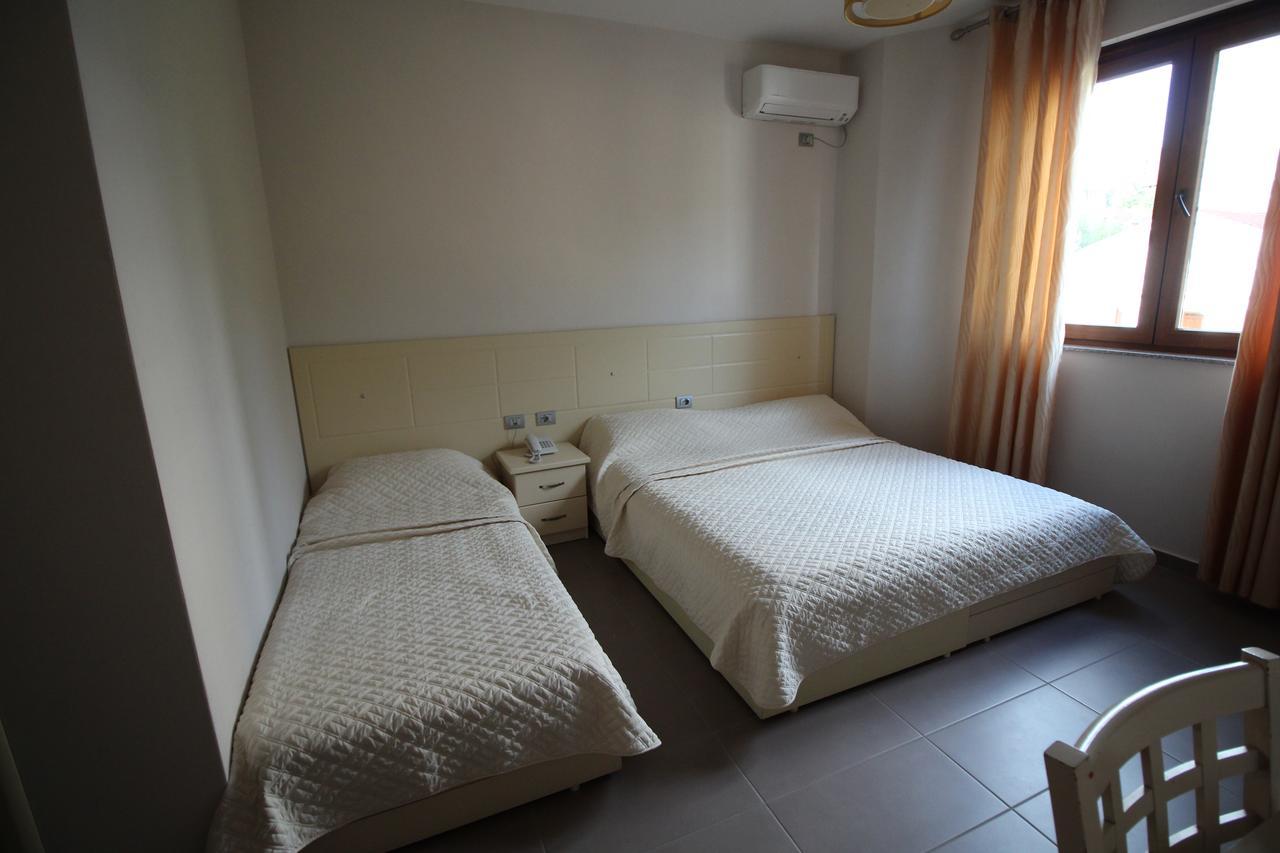 Hotel Piazza Peshkopi Екстериор снимка