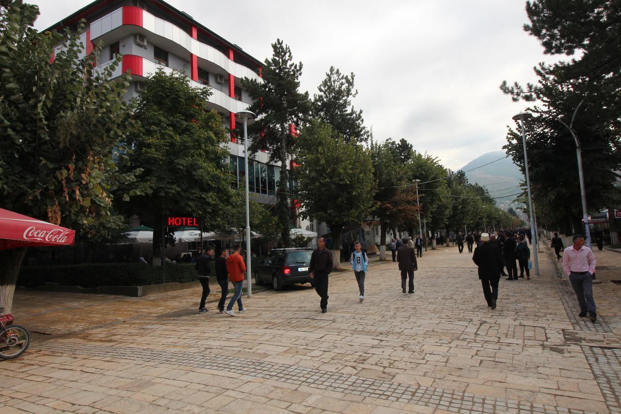 Hotel Piazza Peshkopi Екстериор снимка