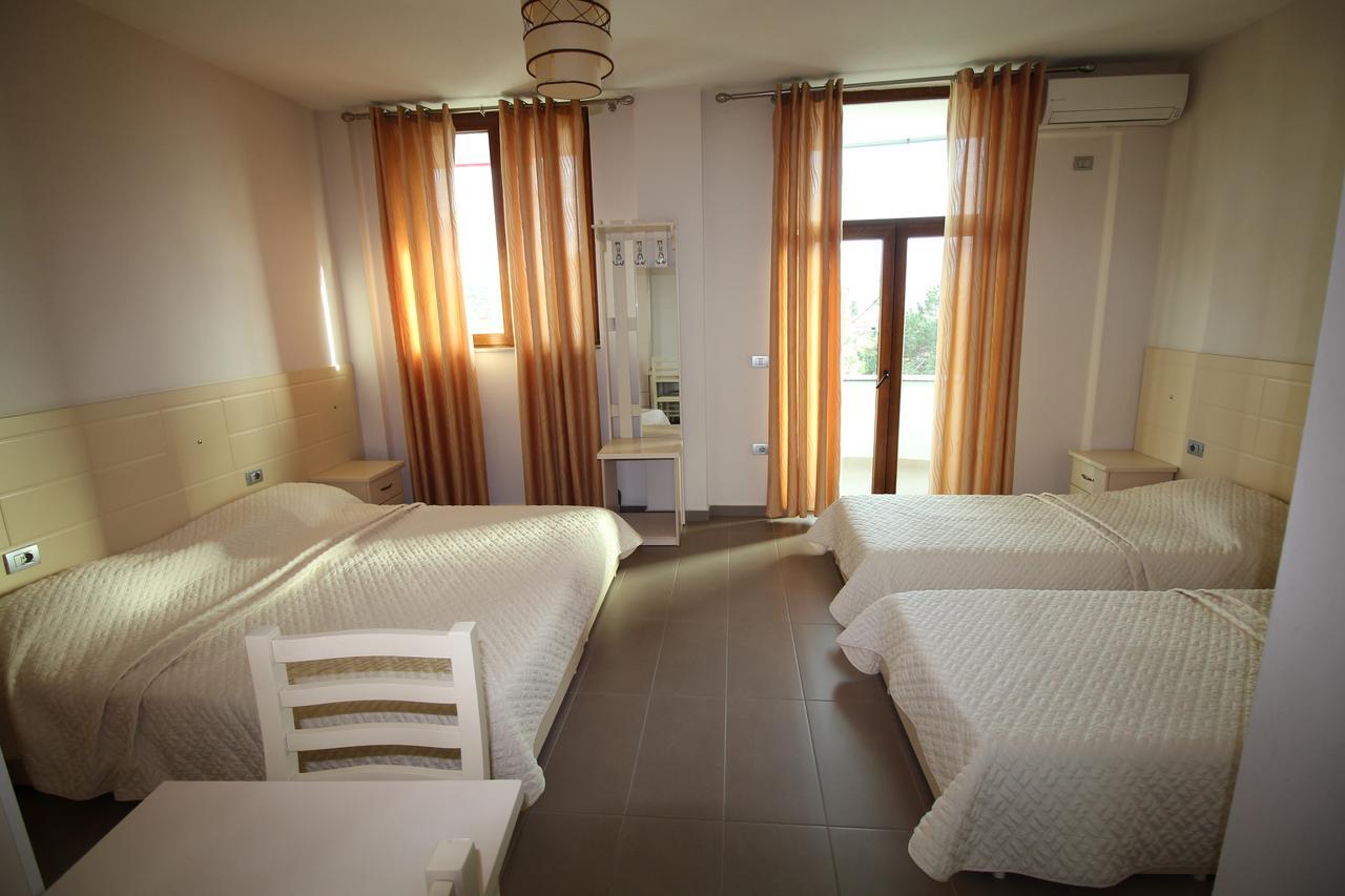 Hotel Piazza Peshkopi Екстериор снимка