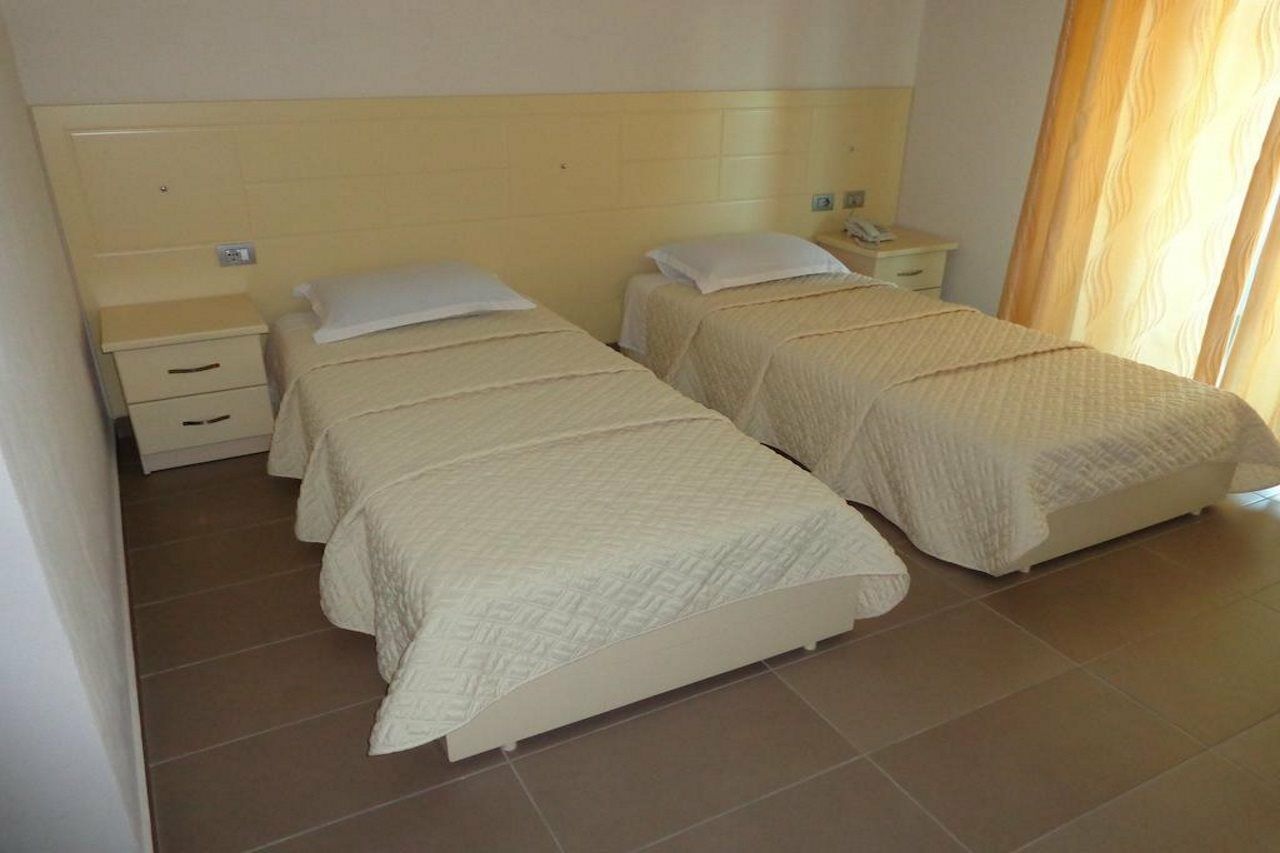 Hotel Piazza Peshkopi Екстериор снимка